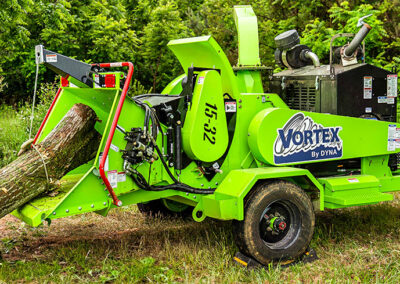 Vortex 15-32 equipped with a hydraulic winch
